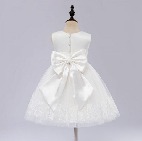 Pure white tutu, round neck,Back with a bow, Back torso button Flower Girl Dress, FG0102